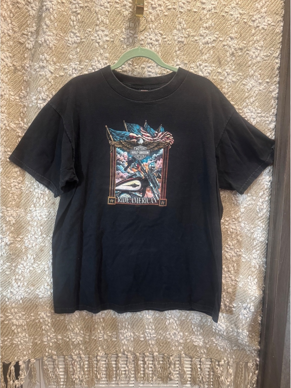 Harley-Davidson “Back Off” Dallas, Texas Black Shirt. XL.